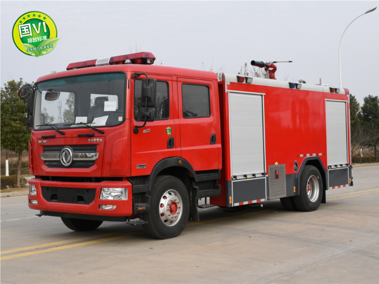 東(dōng)風(fēng)8噸泡沫消防車(chē)