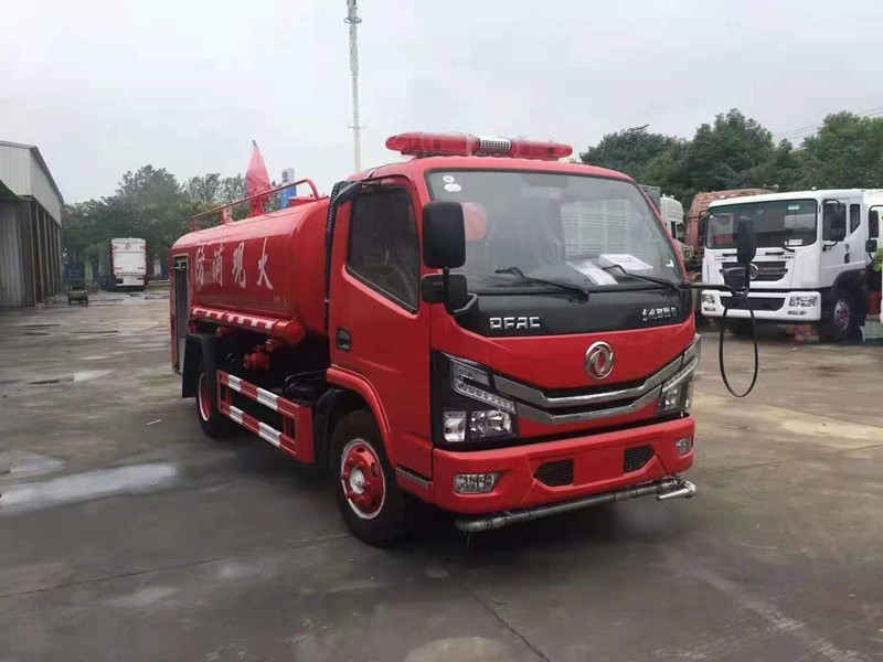東(dōng)風(fēng)4.0噸消防灑水(shuǐ)車(chē)