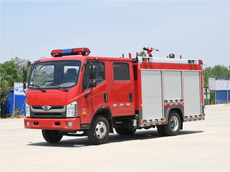 福田2.5噸水(shuǐ)罐消防車(chē)