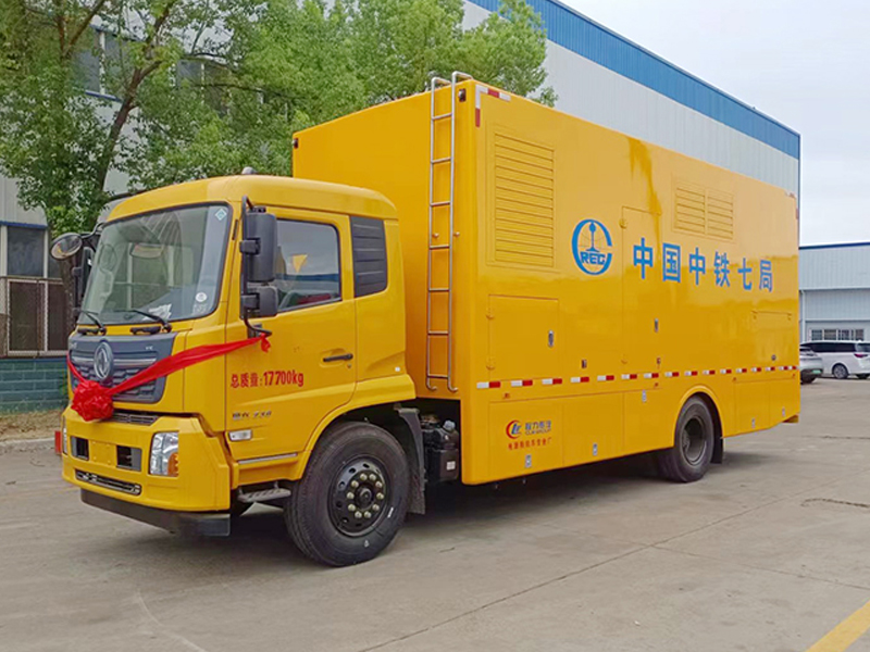 東(dōng)風(fēng)天錦400KW電(diàn)源車(chē)