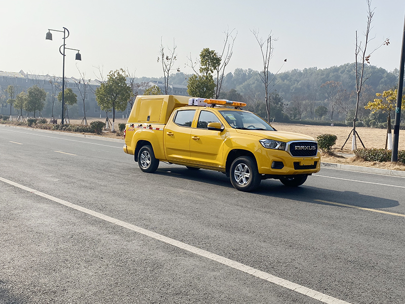 大(dà)通(tōng)皮卡500方排水(shuǐ)車(chē)（便攜）