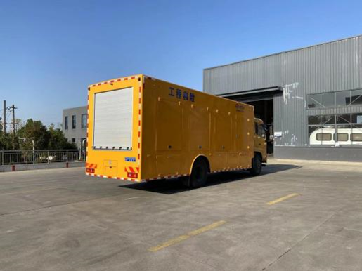 東(dōng)風(fēng)天錦4000方排水(shuǐ)車(chē)（便攜）