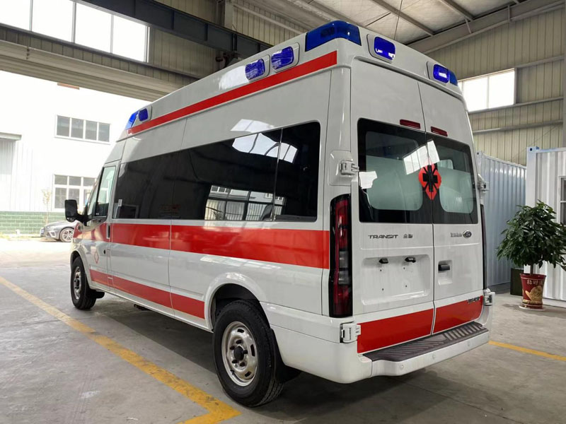 福特V348長(cháng)軸高(gāo)頂救護車(chē)（國(guó)六）