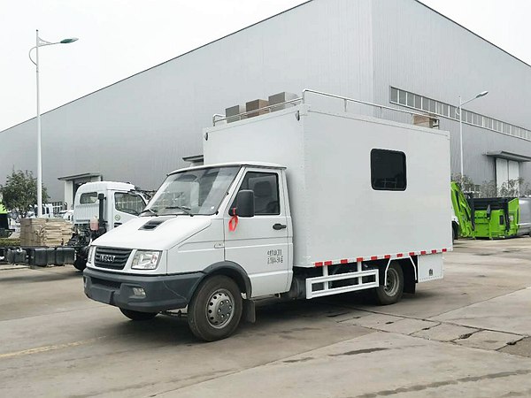 依維柯炊事(shì)車(chē)