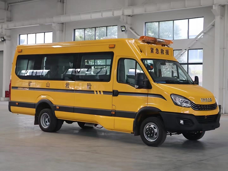 依維柯9-11座救險車(chē)