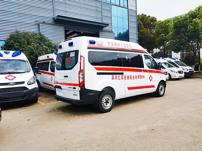 福特V362中軸自(zì)動檔救護車(chē)