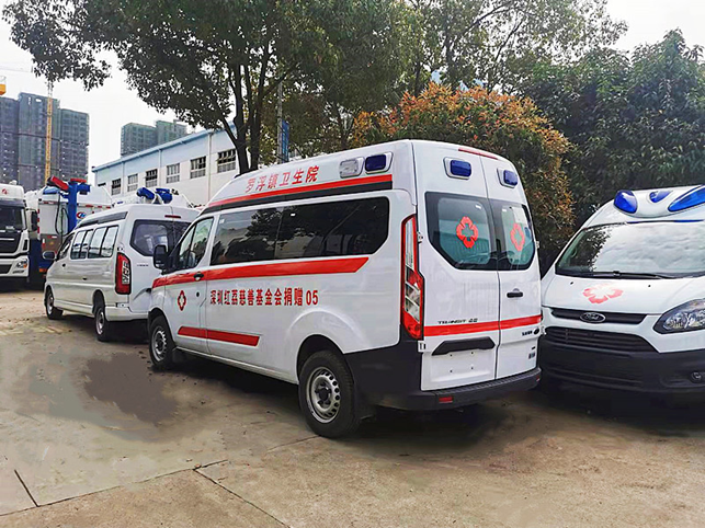 福特V362中軸自(zì)動檔救護車(chē)