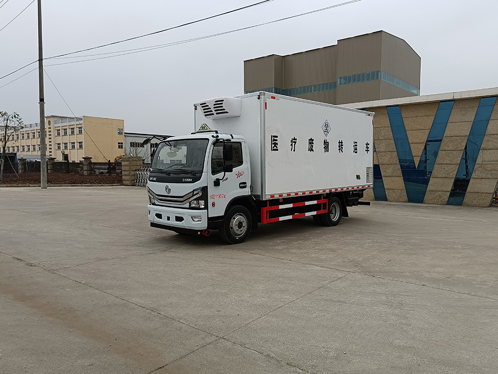 東(dōng)風(fēng)多(duō)利卡D7F7醫(yī)療廢物(wù)轉運車(chē)